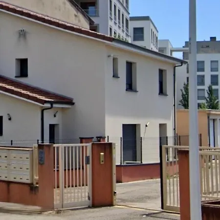 아파트 My House 8, Familiale -climatisation-metro *