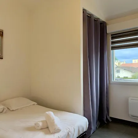 My House 8, Familiale -climatisation-metro Apartment